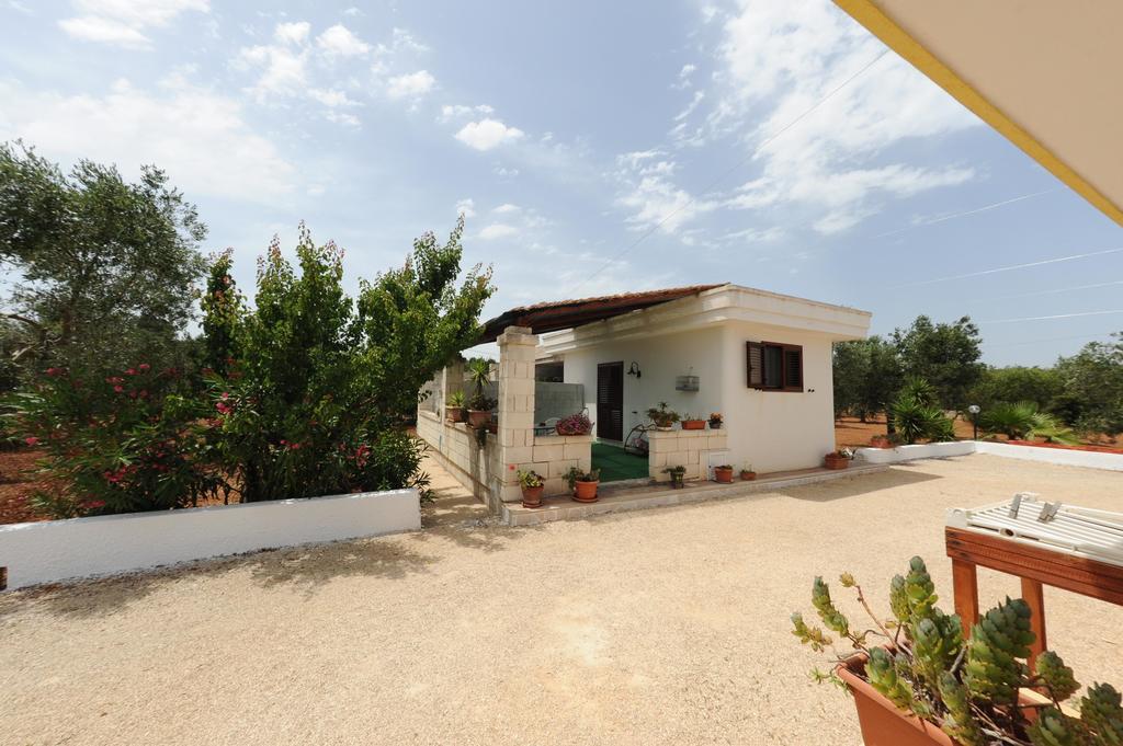 B&B Il Giardino Degli Ulivi Torre Santa Sabina Exteriör bild